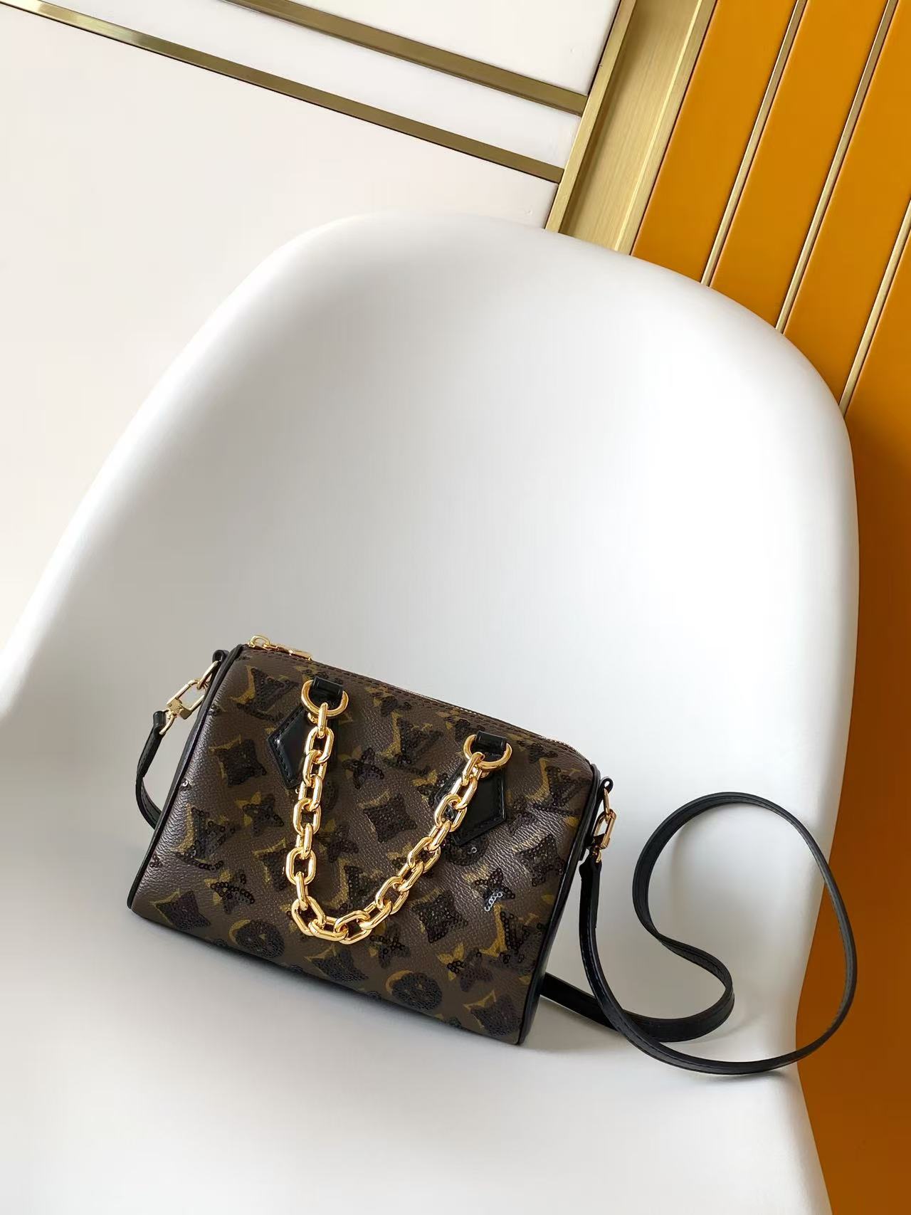 Louis Vuitton LV Classic Handbag Premium Canvas Model M15255 Adjustable Strap Weekend Getaway Limited Edition